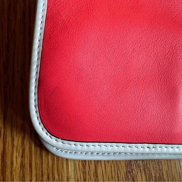 Coach Archive Legacy Two Tone Utility Clutch Bright Coral Snow - Picture 5 of 11